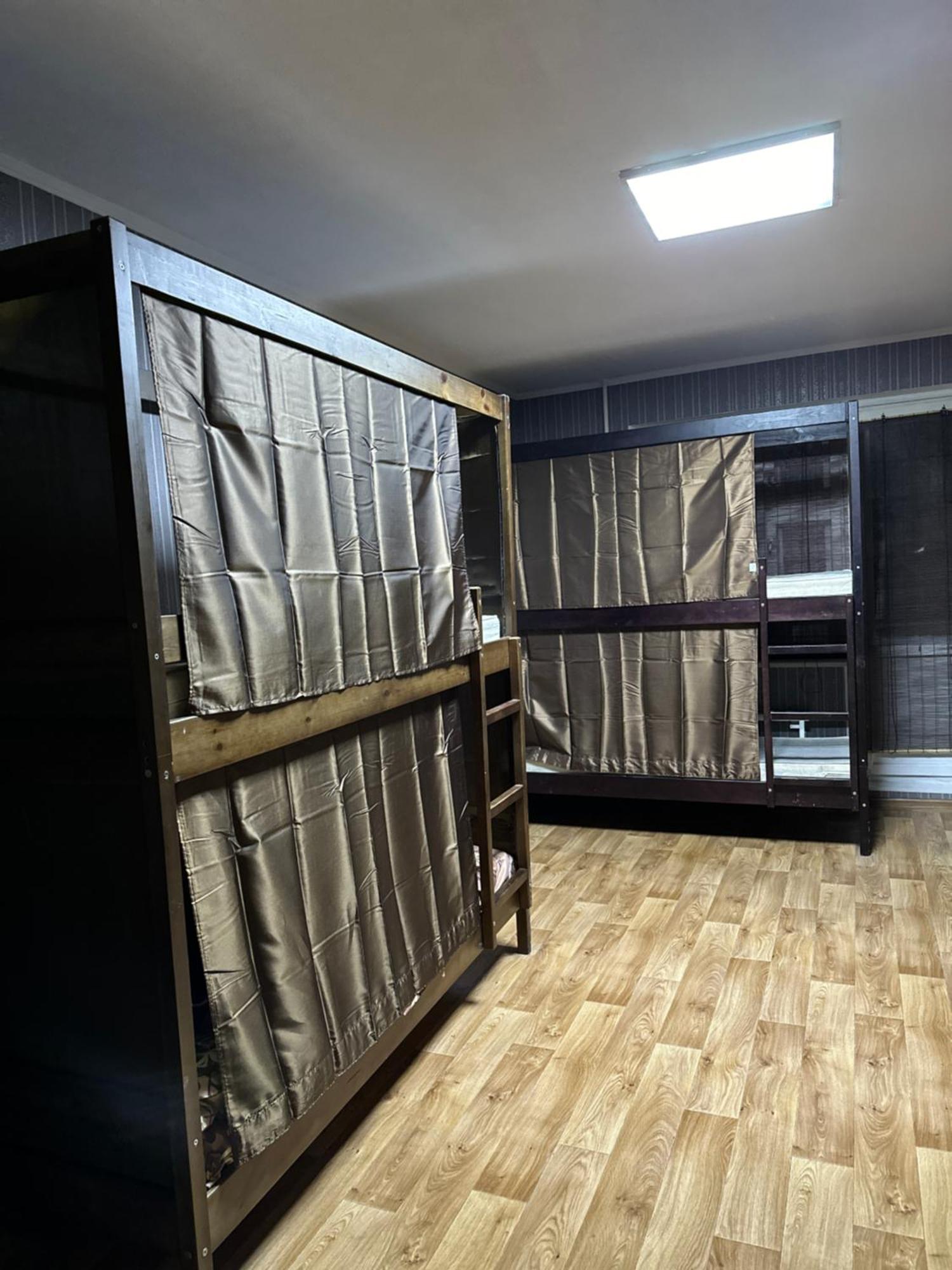 Ararat-Poznyaki Hostel Київ Екстер'єр фото